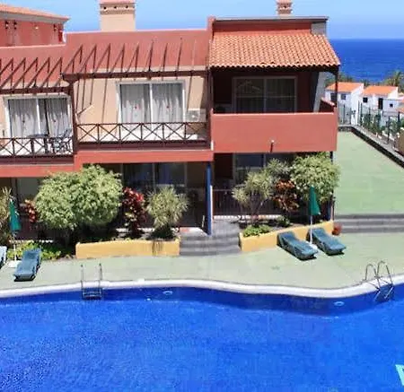 El Cerrito Apartment *